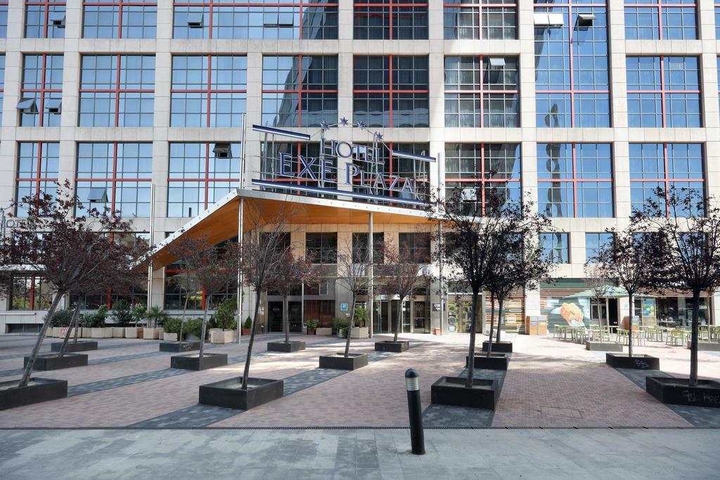 Hotel Exe Plaza Madrid Exterior foto